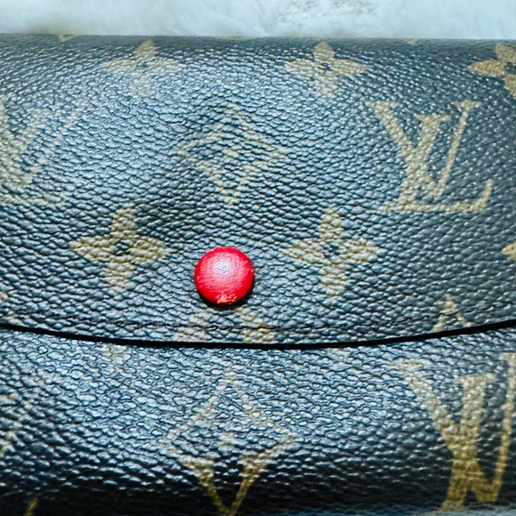Louis Vuitton Brown Monogram Emilie Wallet with Chain … Super Clean - Picture 6 of 11
